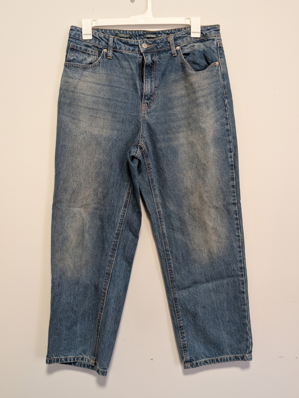 wild fable High-Rise Women's Straight Jeans in Light Blue Wash